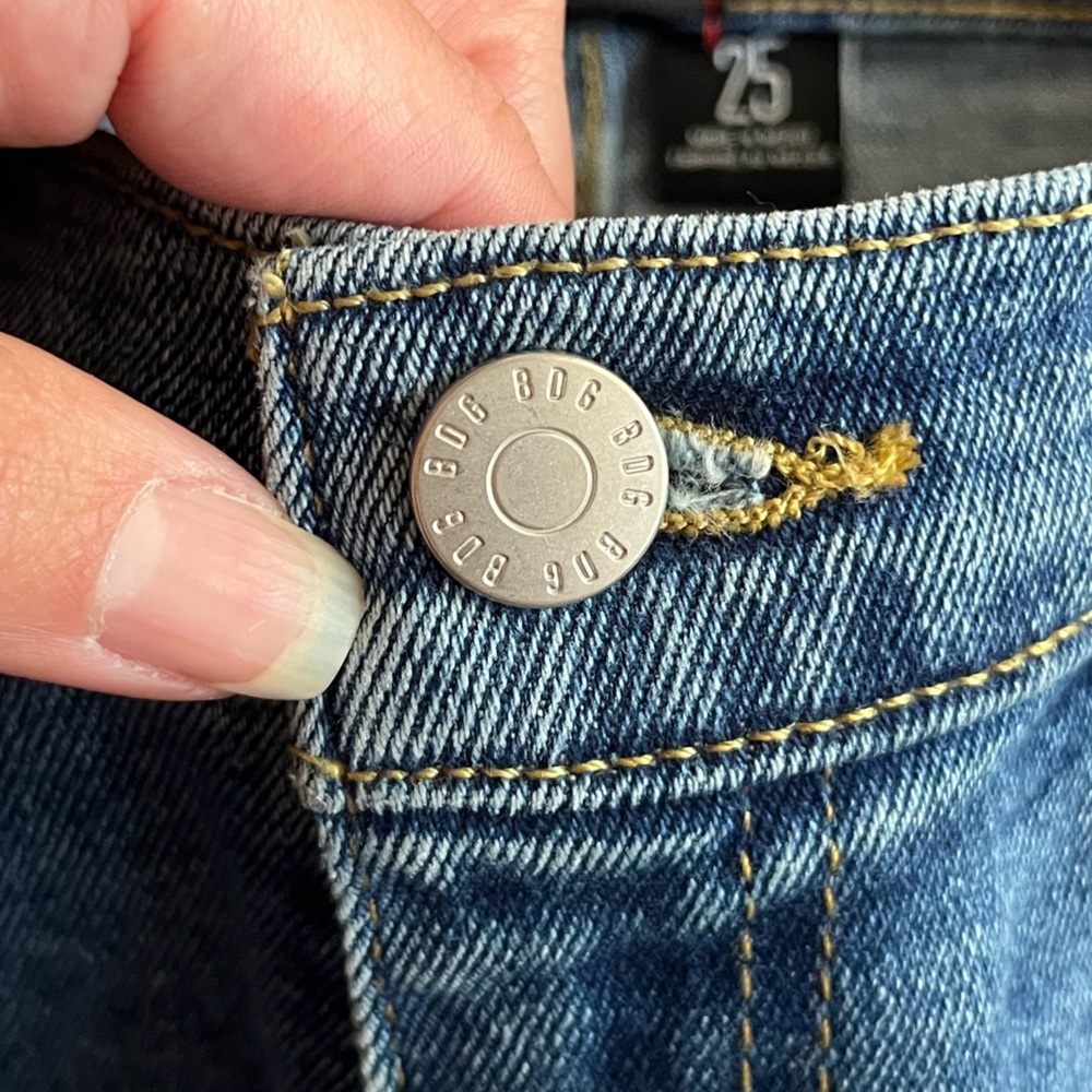 BDG Urban Outfitters Girlfriend High Rise Jeans – Size 25 | Frayed Hem | Vintage - Picture 7 of 13